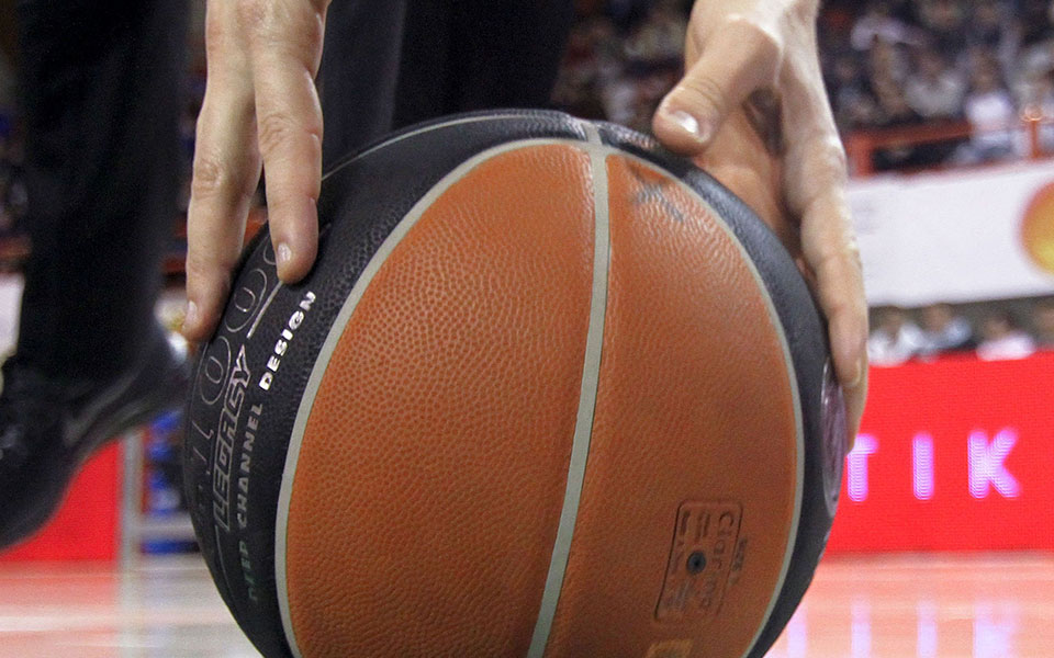 basket-league-δεν-αποβάλλονται-οι-τέσσερις-561913591