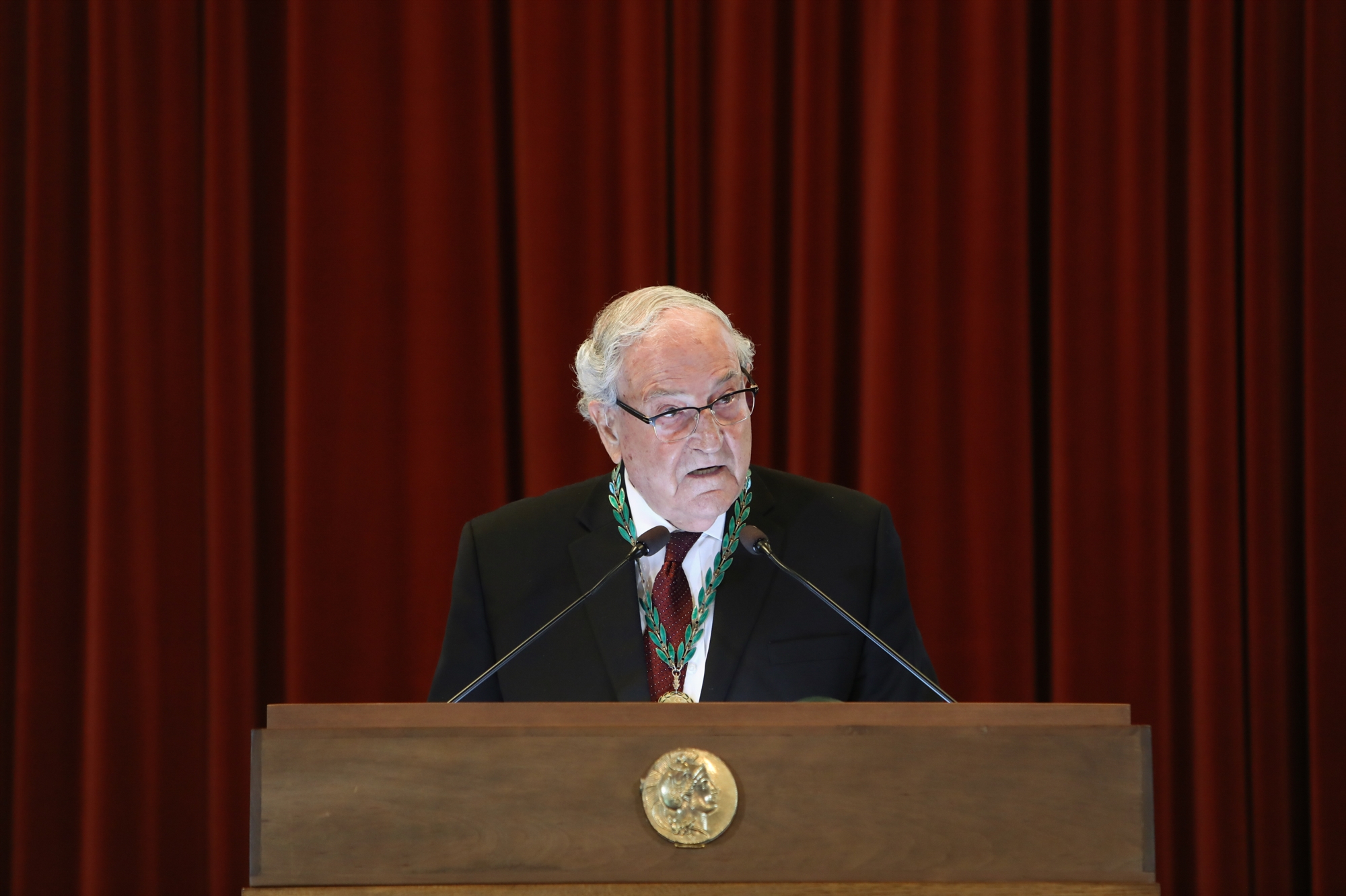 ο-καθηγητής-λουκάς-γ-χριστοφόρου-στην-561926857