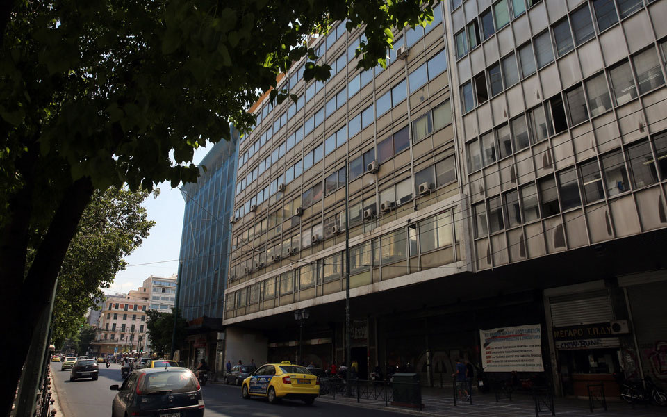 eπικουρική-ασφάλιση-μειώνονται-από-65-σ-561887977