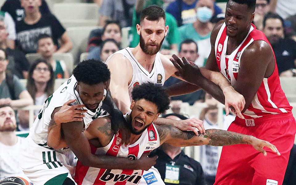 ολυμπιακός-παναθηναϊκός-σκούπα-κα-561913393