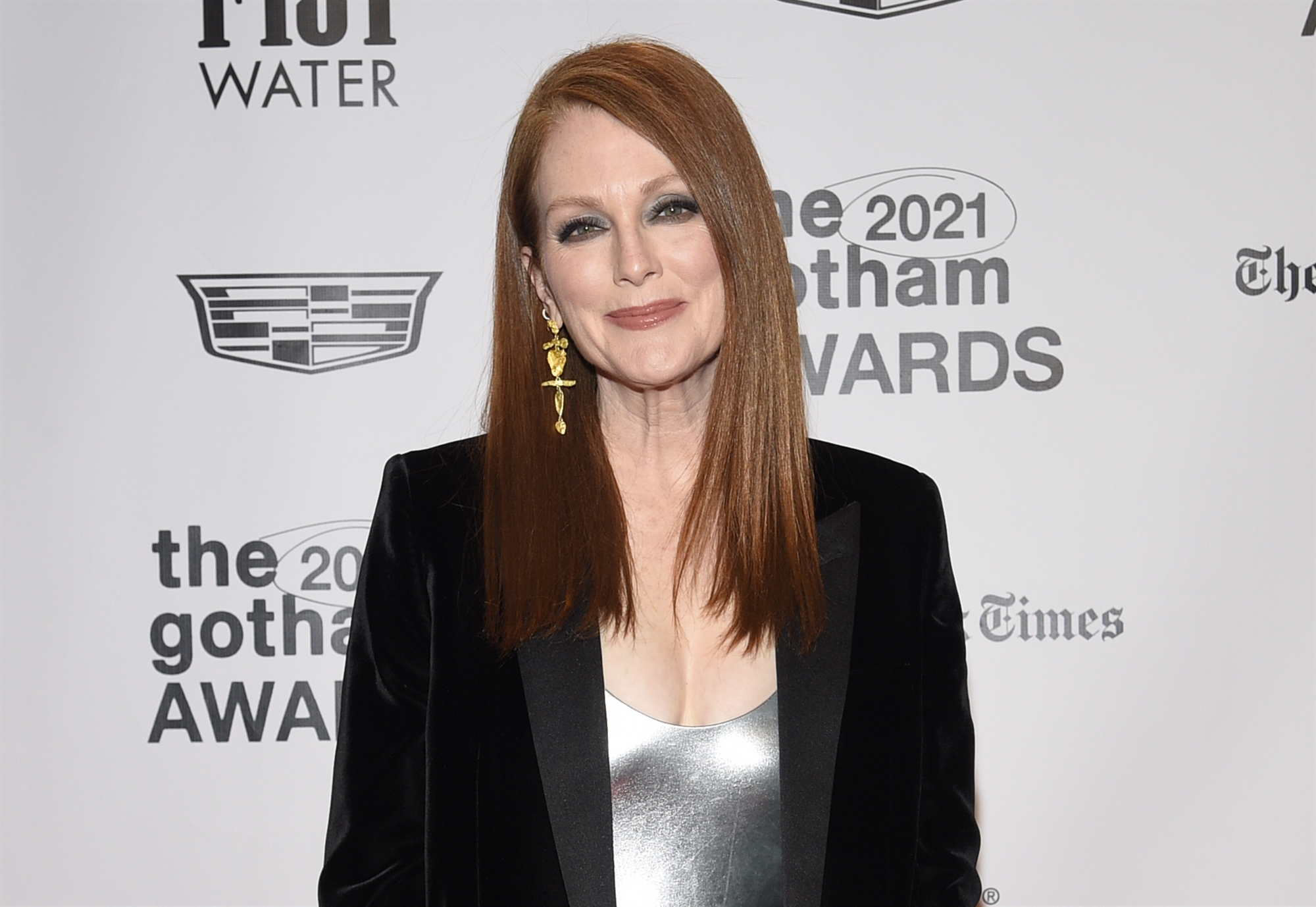 πρόσωπα-της-τετάρτης-15-06-561909208