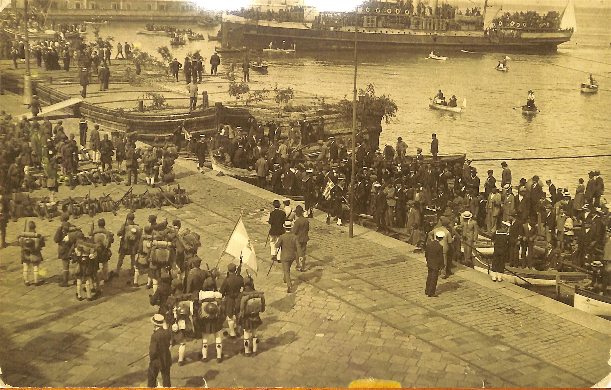 ψηφιακή-πύλη-για-τον-ελληνισμό-της-μικ-561889375