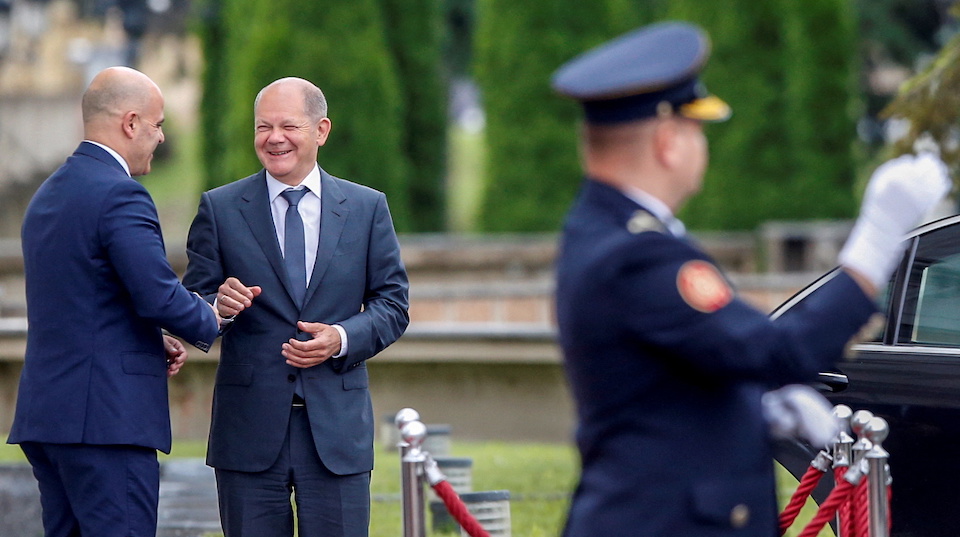 στα-σκόπια-ο-όλαφ-σολτς-υπέρ-της-άμεσης-561906460