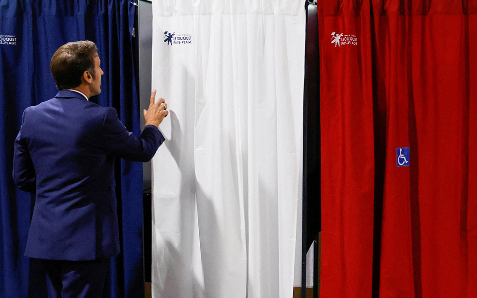 οι-γάλλοι-επιστρέφουν-στις-κάλπες-oι-561917107