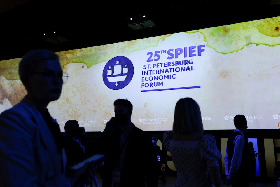 ρωσία-χωρίς-δυτικούς-ηγέτες-αλλά-με-561912265