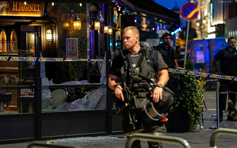 νορβηγία-δύο-νεκροί-και-10-τραυματίες-α-561927784