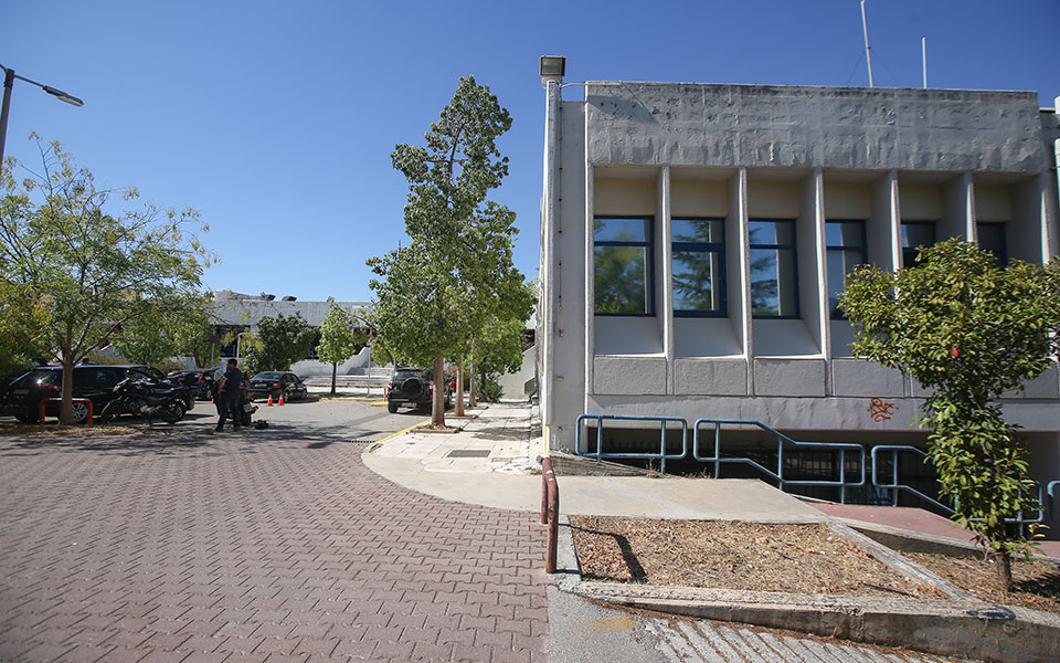 ζωγράφου-συγκέντρωση-φοιτητών-στην-π-561905023