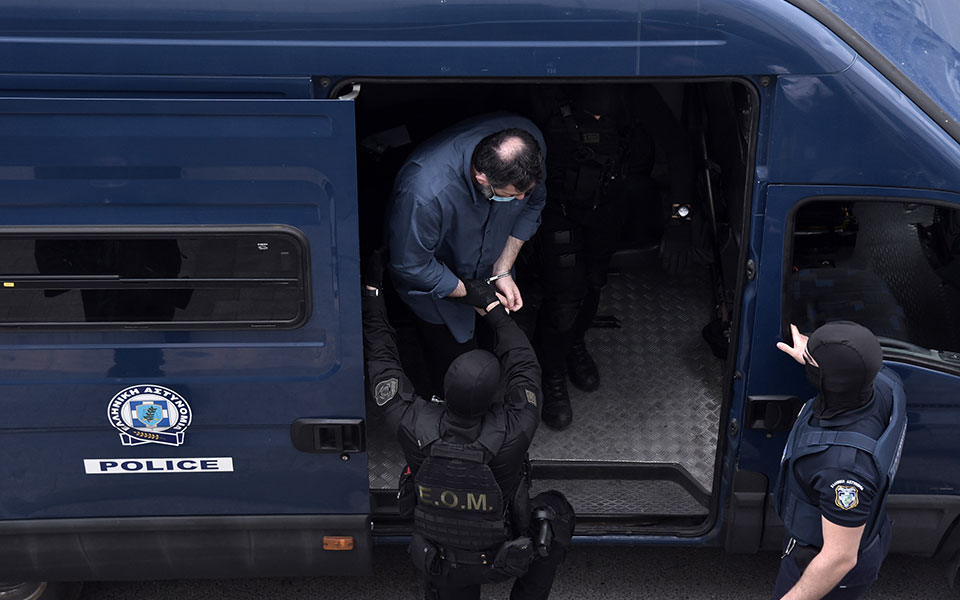 δίκη-χρυσής-αυγής-αναστολή-στην-ποινή-561910147