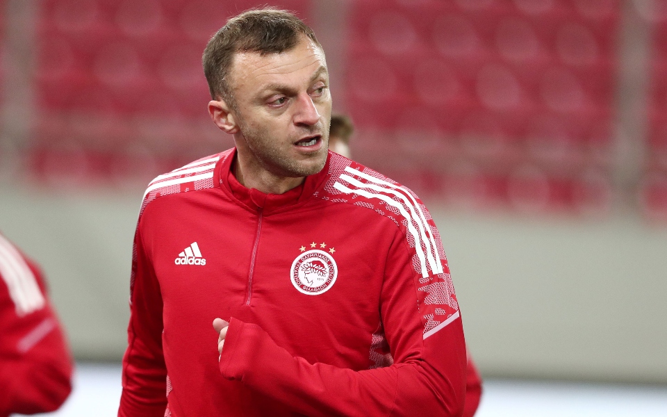 ολυμπιακός-ανανέωσε-μέχρι-το-2023-ο-αβραά-561913711