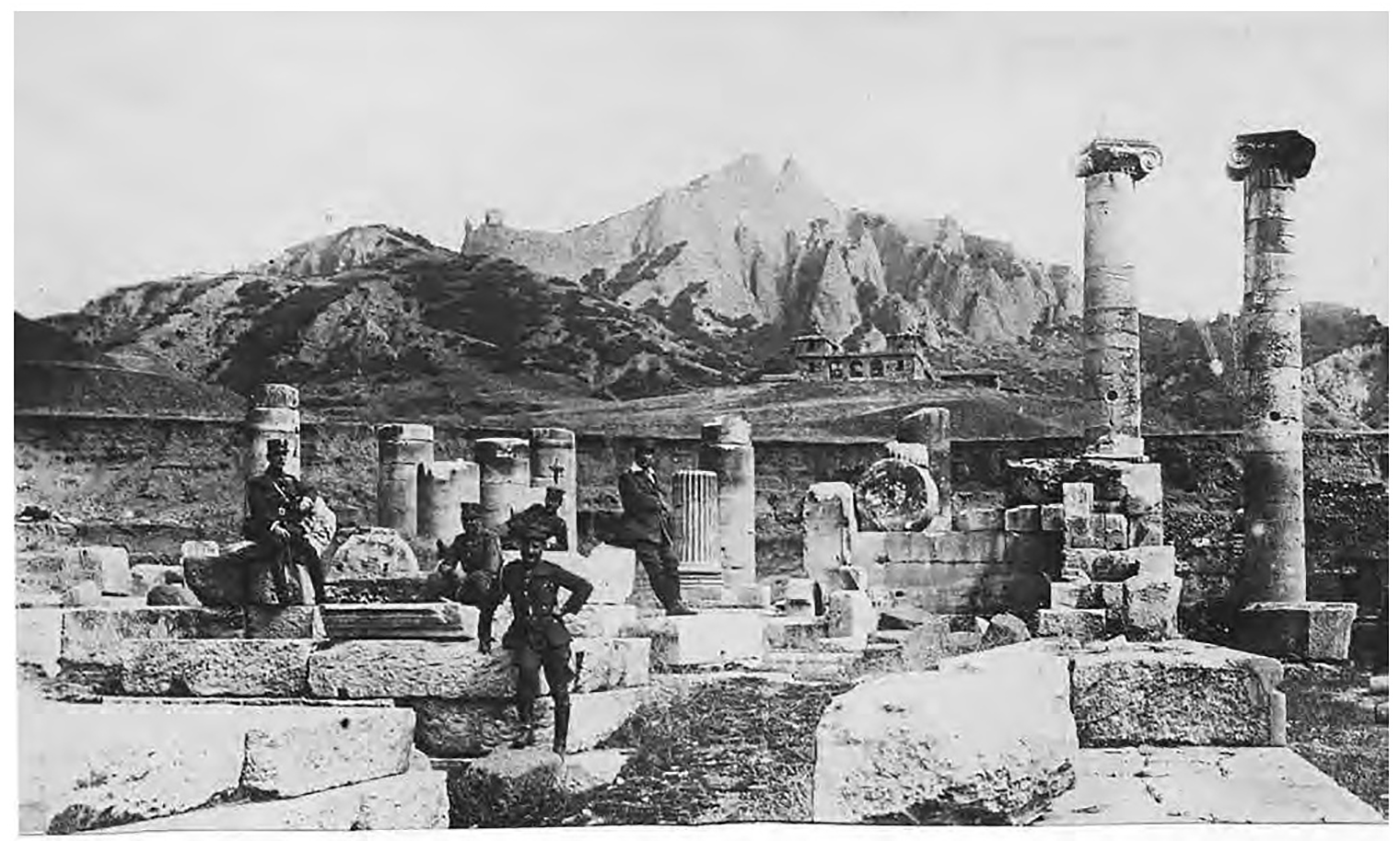 αγνωστες-εικόνες-αφηγούνται-την-ιστο-561894499