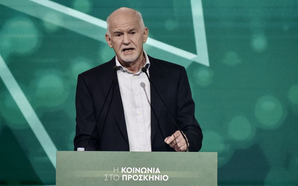 γιώργος-παπανδρέου-έλαβε-εξιτήριο-με-561905677