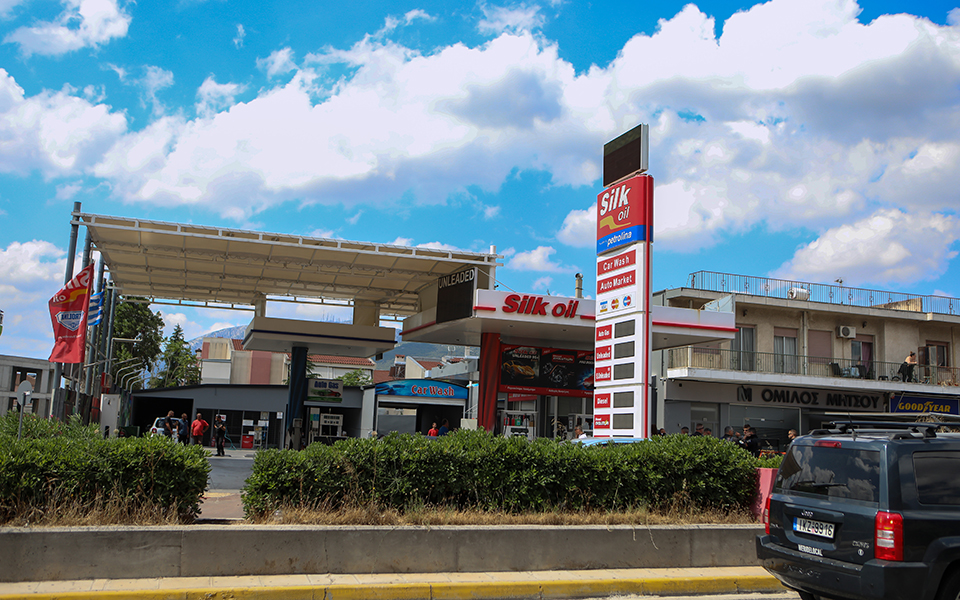 μια-δολοφονία-καρμπόν-και-οι-έρευνε-561929011