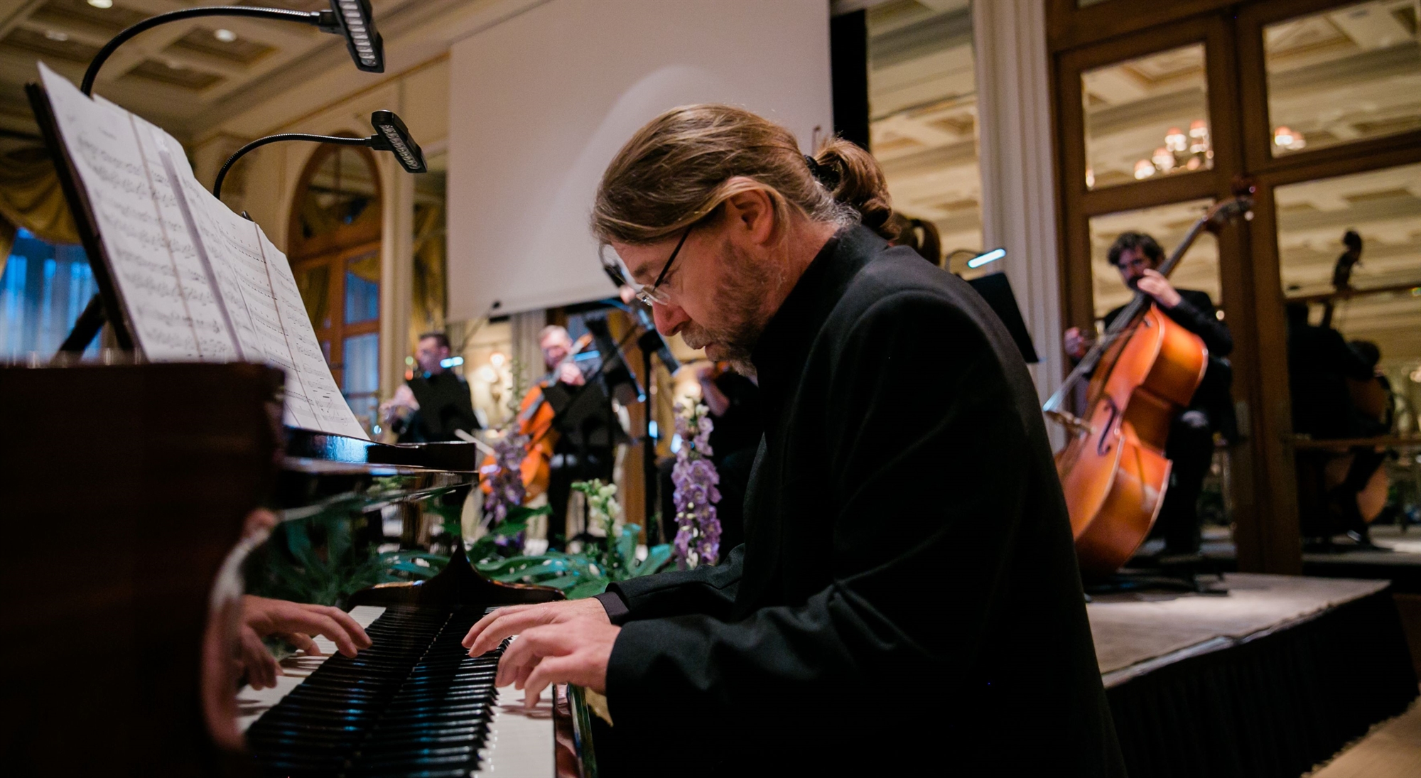 πρωτότυπος-αποχαιρετισμός-των-απερχ-561893686