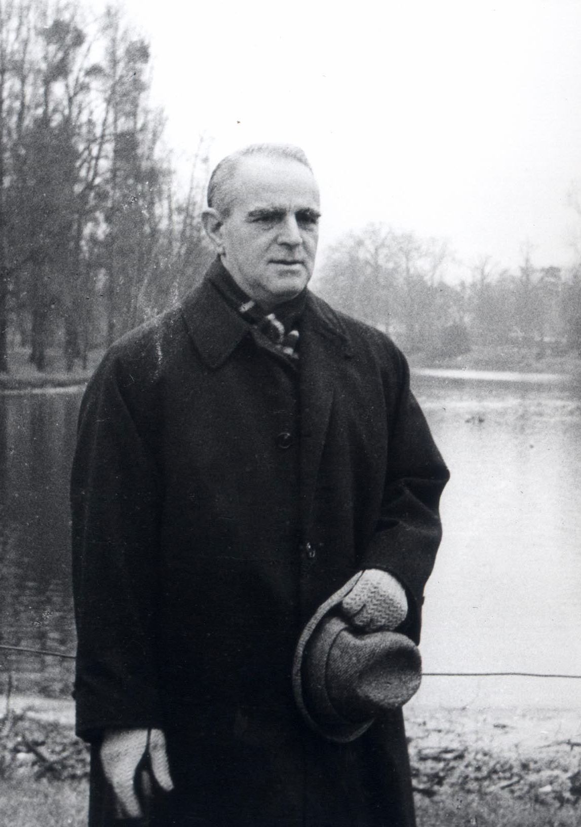 Στις συμπληγάδες Ασφάλειας – Αριστεράς-1