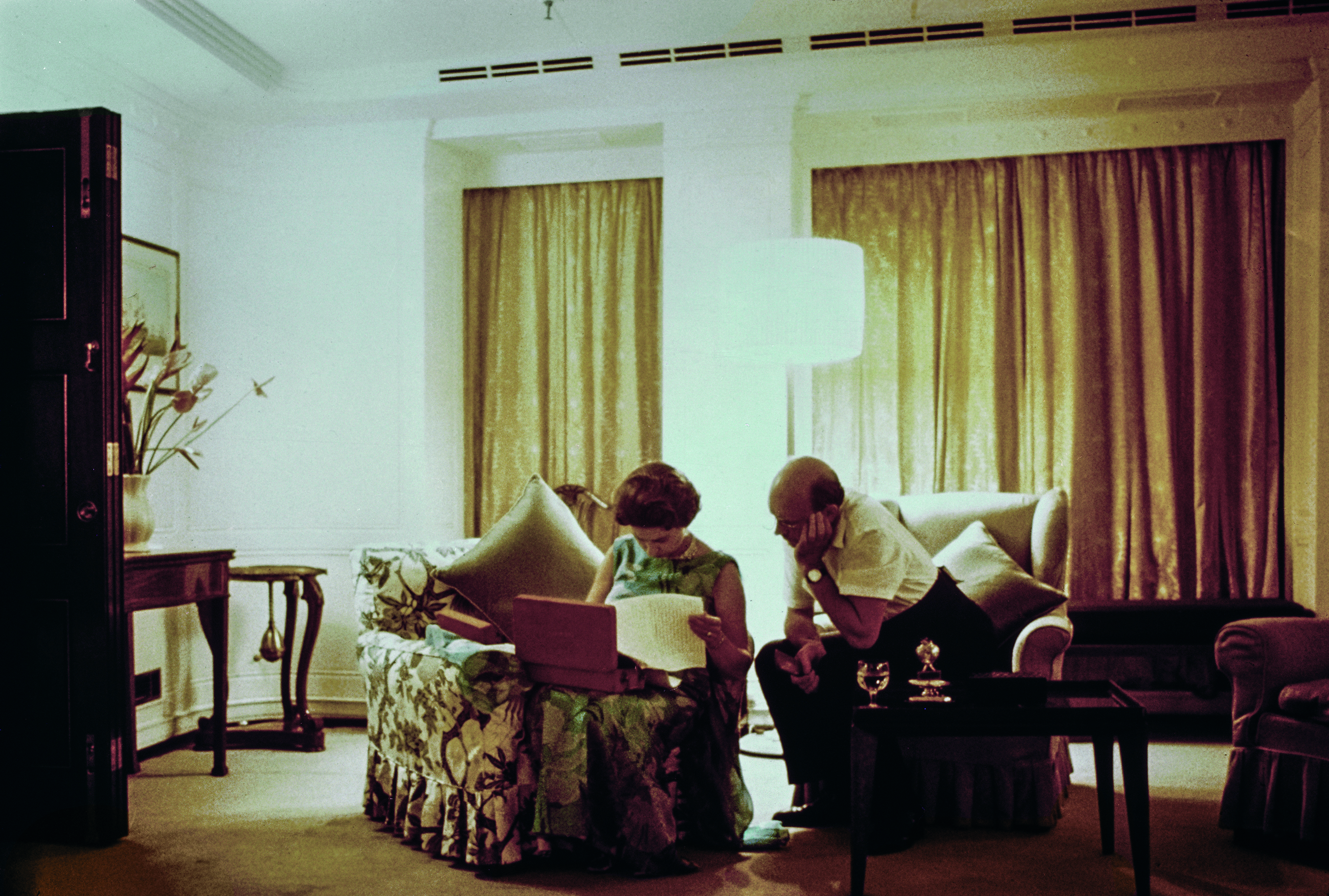 Η μυστική ζωή της Ελισάβετ και το ιδιαίτερο σύμπαν της βασιλικής οικογένειας-4