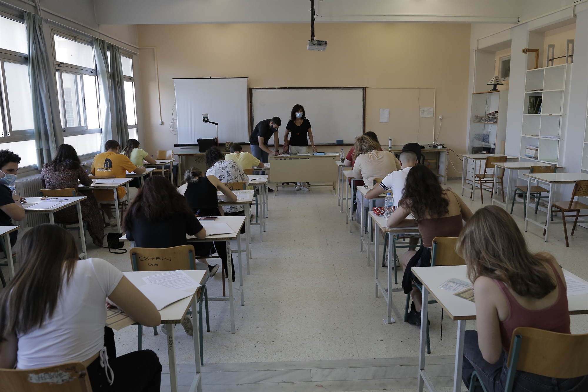 πανελλαδικές-θυμόμαστε-άρα-ζούμε-561893092