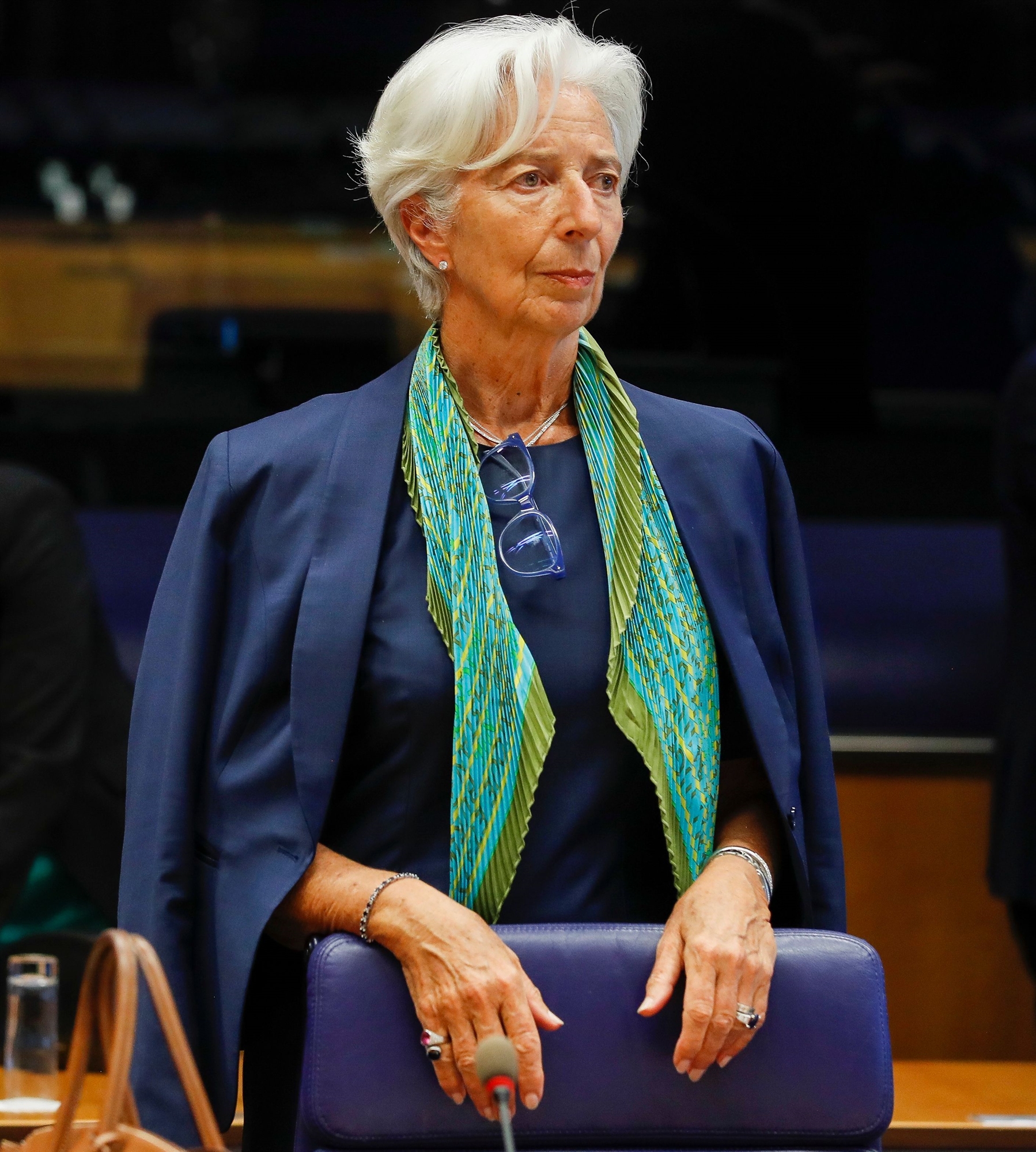 «Καμπανάκι» ύφεσης σε ΗΠΑ και Ευρώπη-3