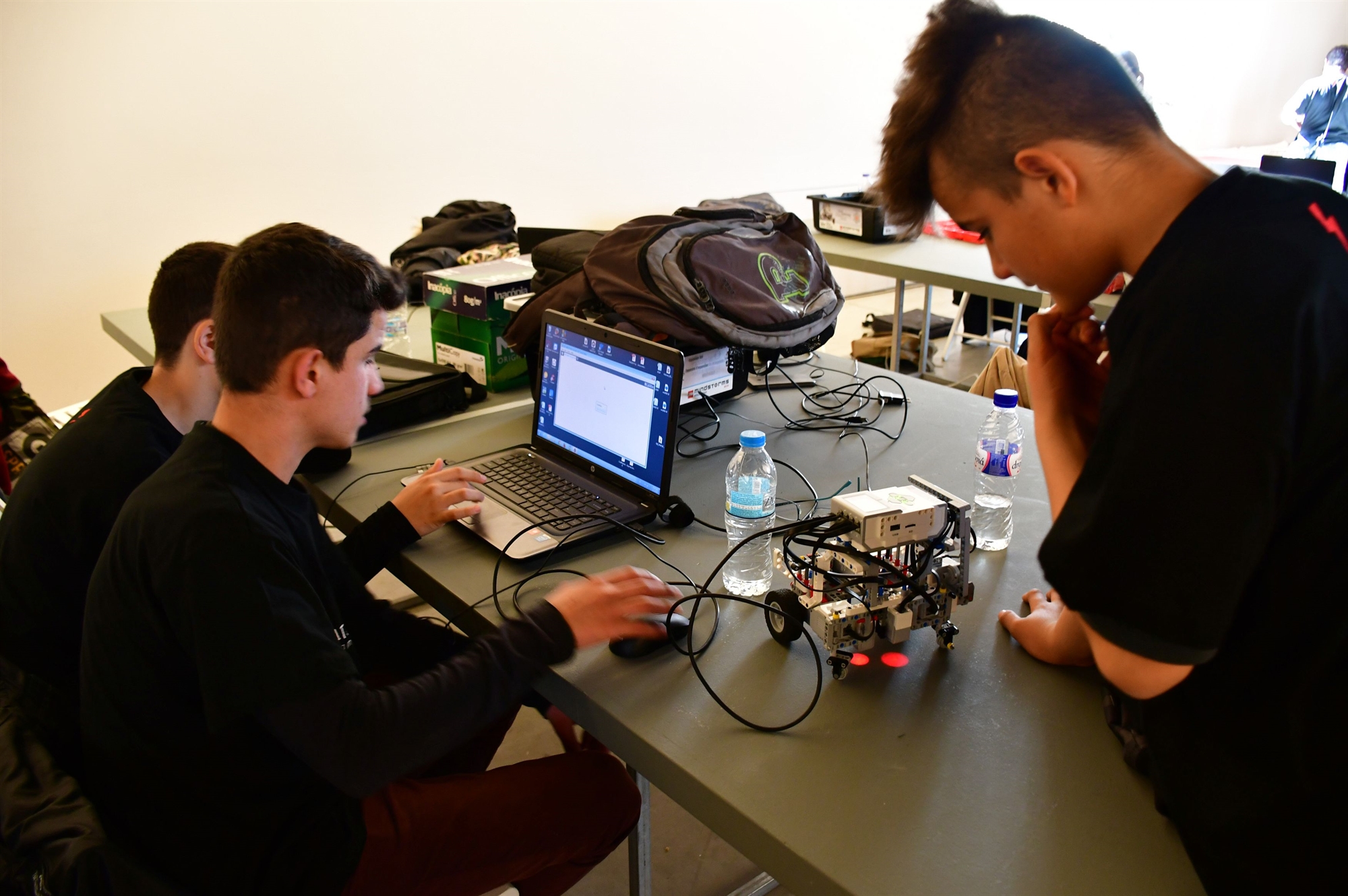 εκπαιδεύοντας-την-ελλάδα-στην-καινοτ-561915631