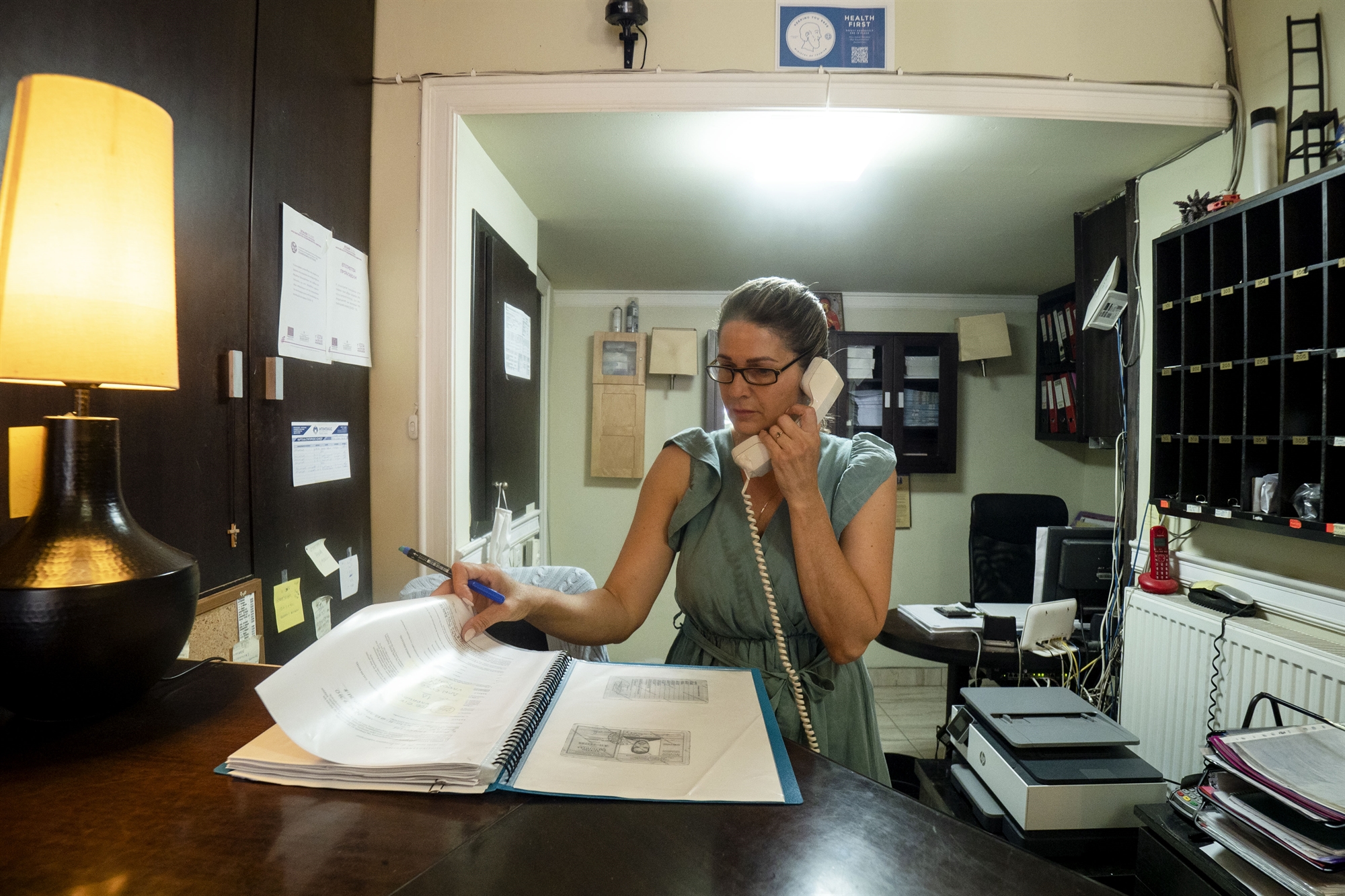 Εύβοια: «Μείναμε για να ξαναφτιάξουμε όσα χάσαμε» – Αγώνας επιβίωσης ανάμεσα στα καμένα-3