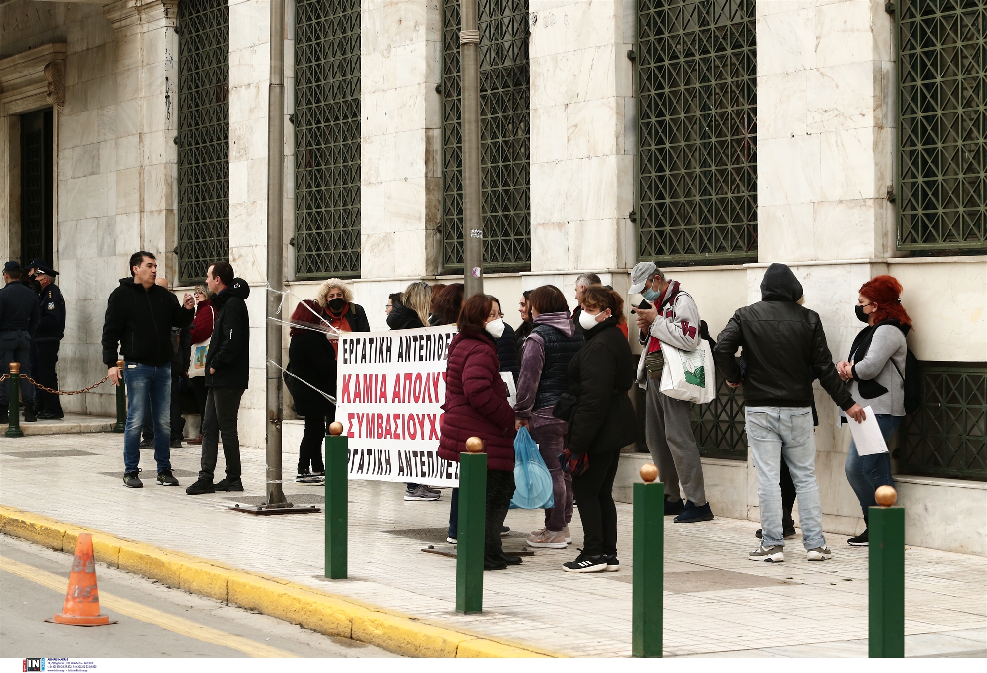 23-500-συμβασιούχοι-ζητούν-μονιμοποίηση-561889171