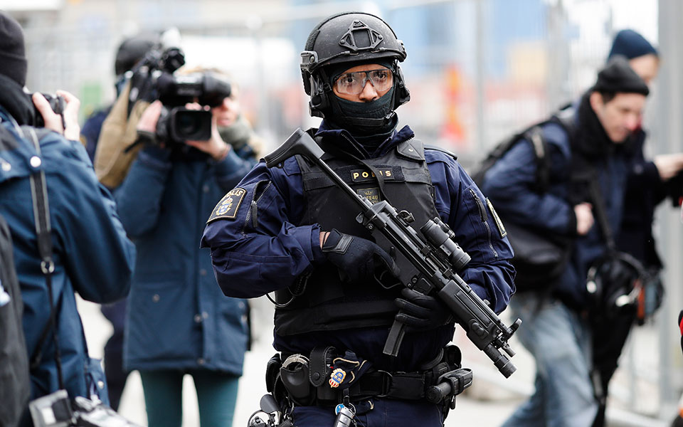 σουηδία-δύο-τραυματίες-από-βίαιη-επίθ-561919537