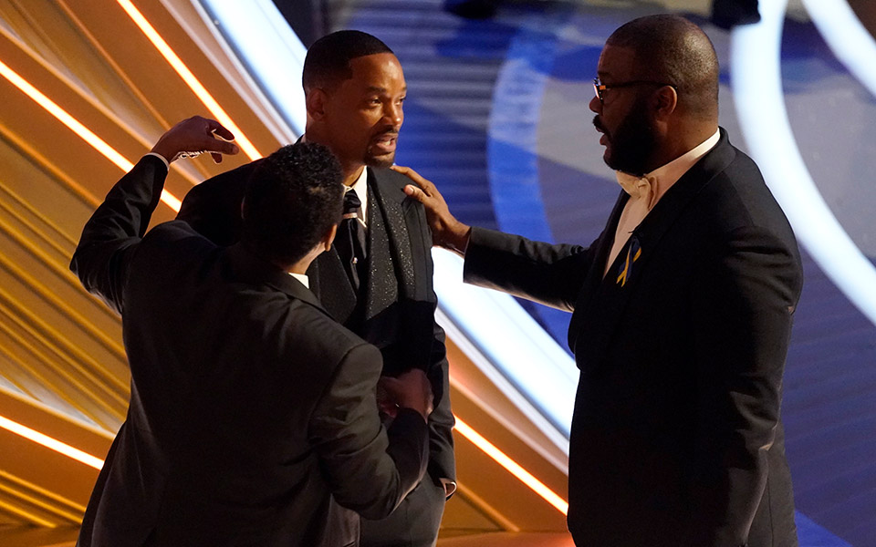 ο-τάιλερ-πέρι-αποσαφήνισε-τι-είπε-στον-561911713