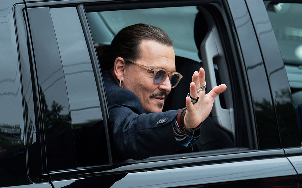 το-μήνυμα-του-τζόνι-ντεπ-στους-θαυμαστ-561899038