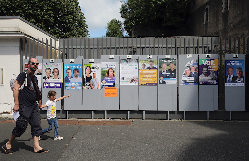 γαλλικές-εκλογές-μελανσόν-vs-μακρόν-με-561906583