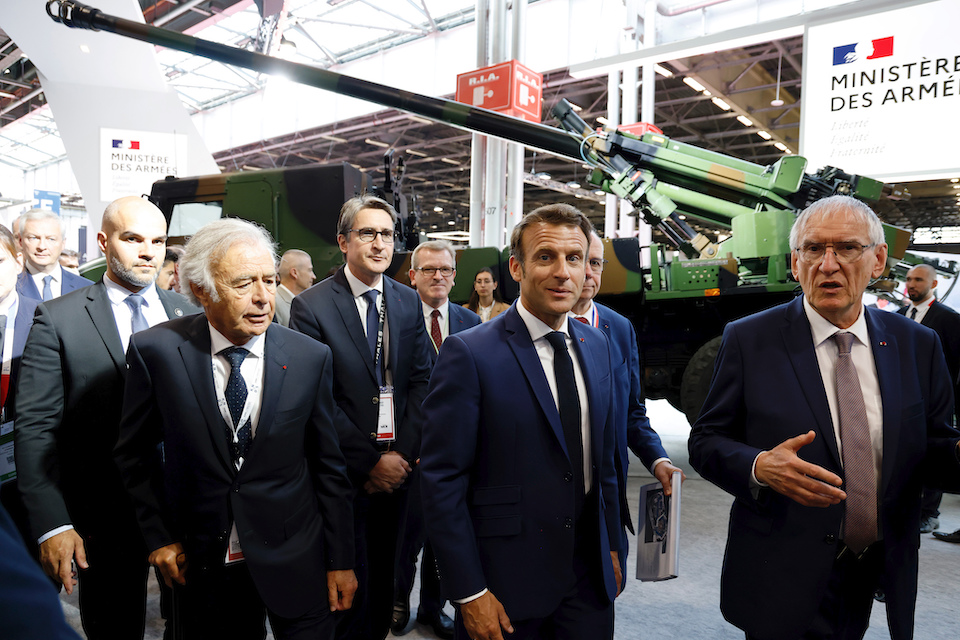 μακρόν-ζήτησε-από-τους-ευρωπαίους-να-σ-561908695