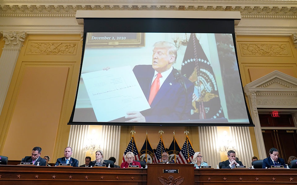 εισβολή-στο-καπιτώλιο-βολές-τραμπ-κατ-561907591