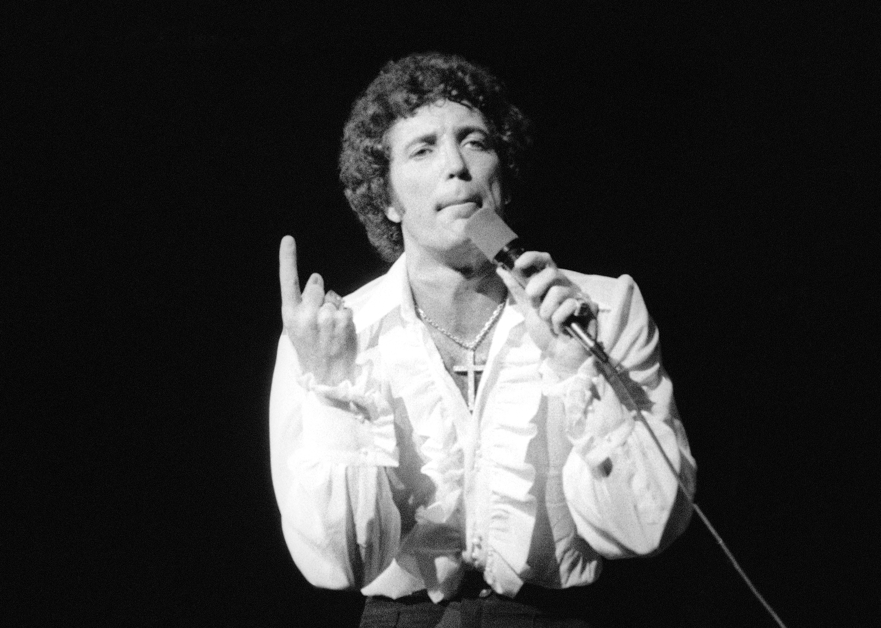 Ο Τομ Τζόουνς γιορτάζει τα 82 χρόνια – 10 καθοριστικές στιγμές της ζωής του-1