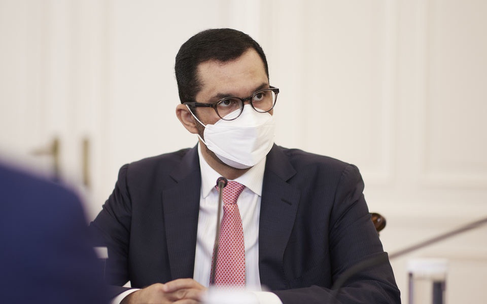 υπουργός-βιομηχανίας-ηαε-κορυφαία-πρ-561923098