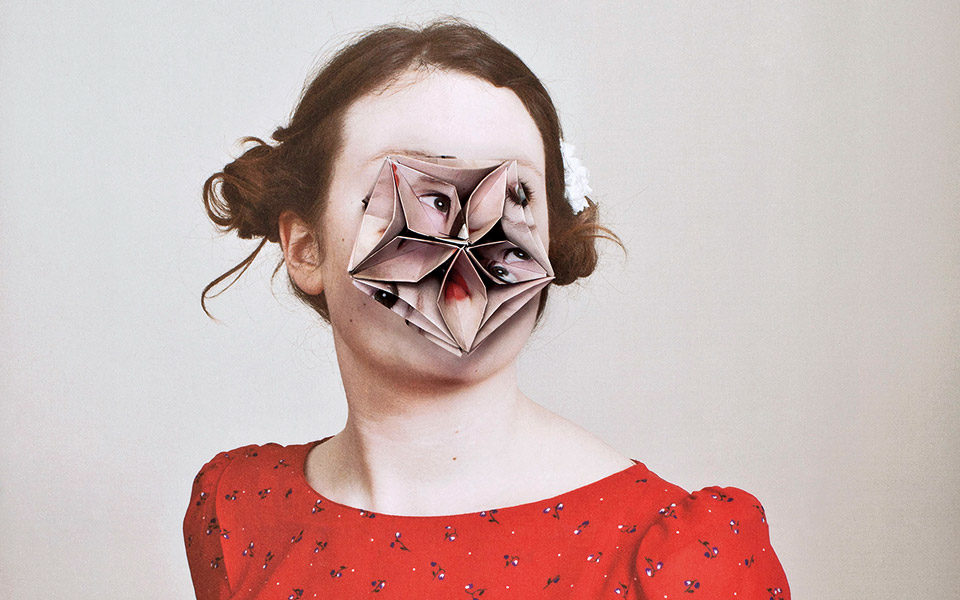 cosmic-surgery-φωτογραφική-χειρουργική-στο-athens-photo-festiv-561919564