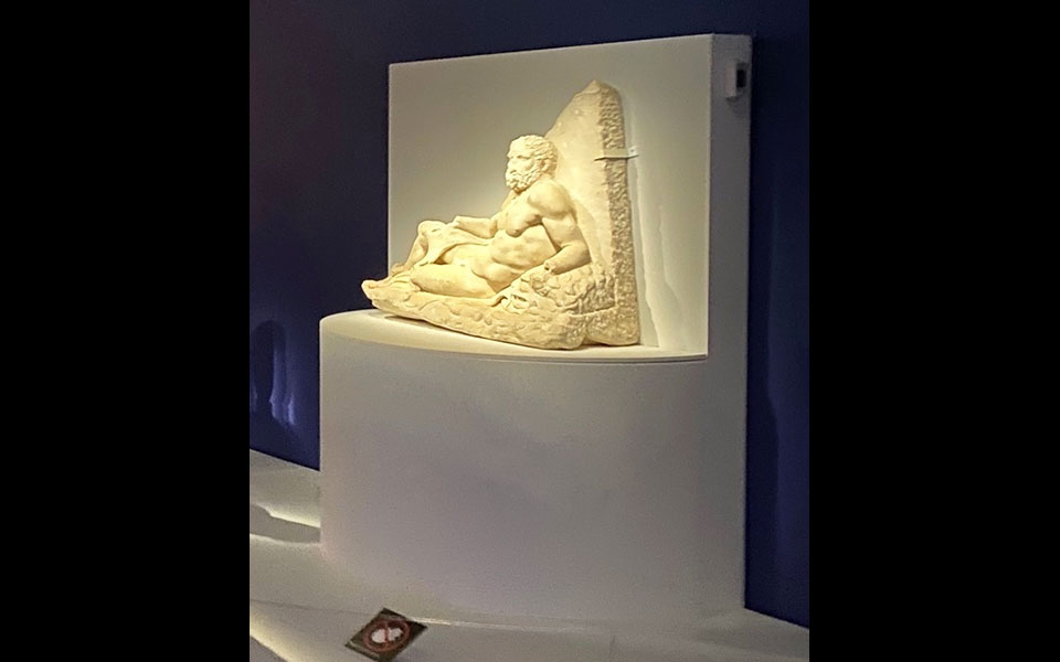 η-αρχαία-ελληνική-τέχνη-ταξιδεύει-μέχ-561900622