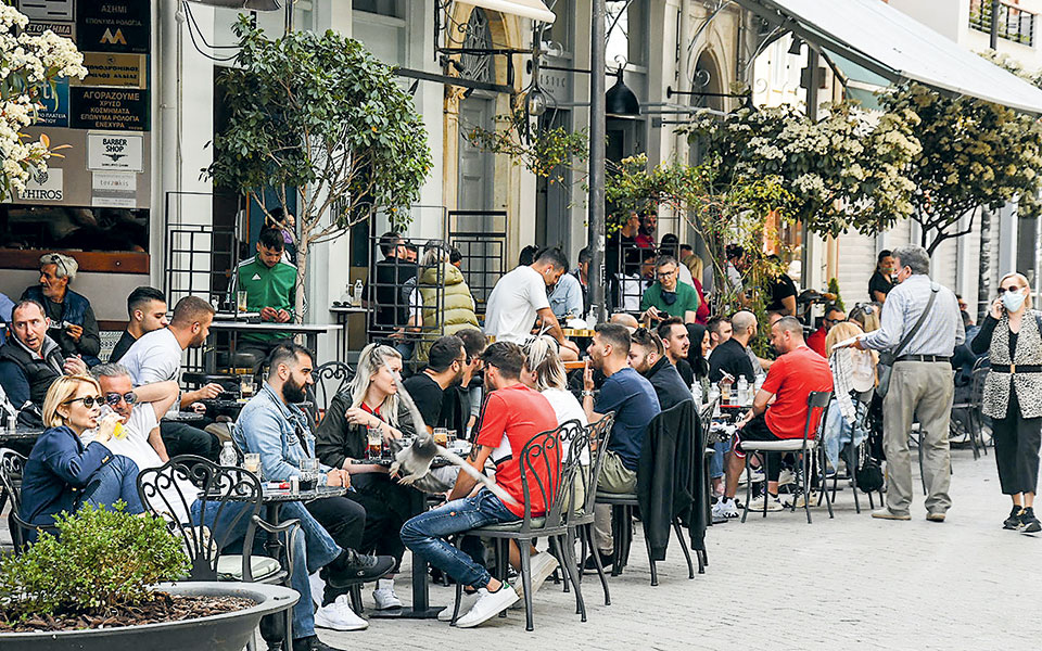 έκρηξη-τζίρου-σε-καταλύματα-και-εστ-561921238