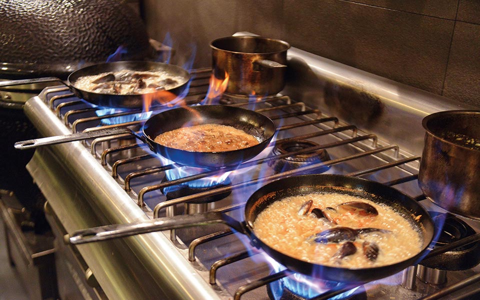 6 εστιατόρια που σερβίρουν στο τραπέζι σας το μέλλον του μεζέ-7