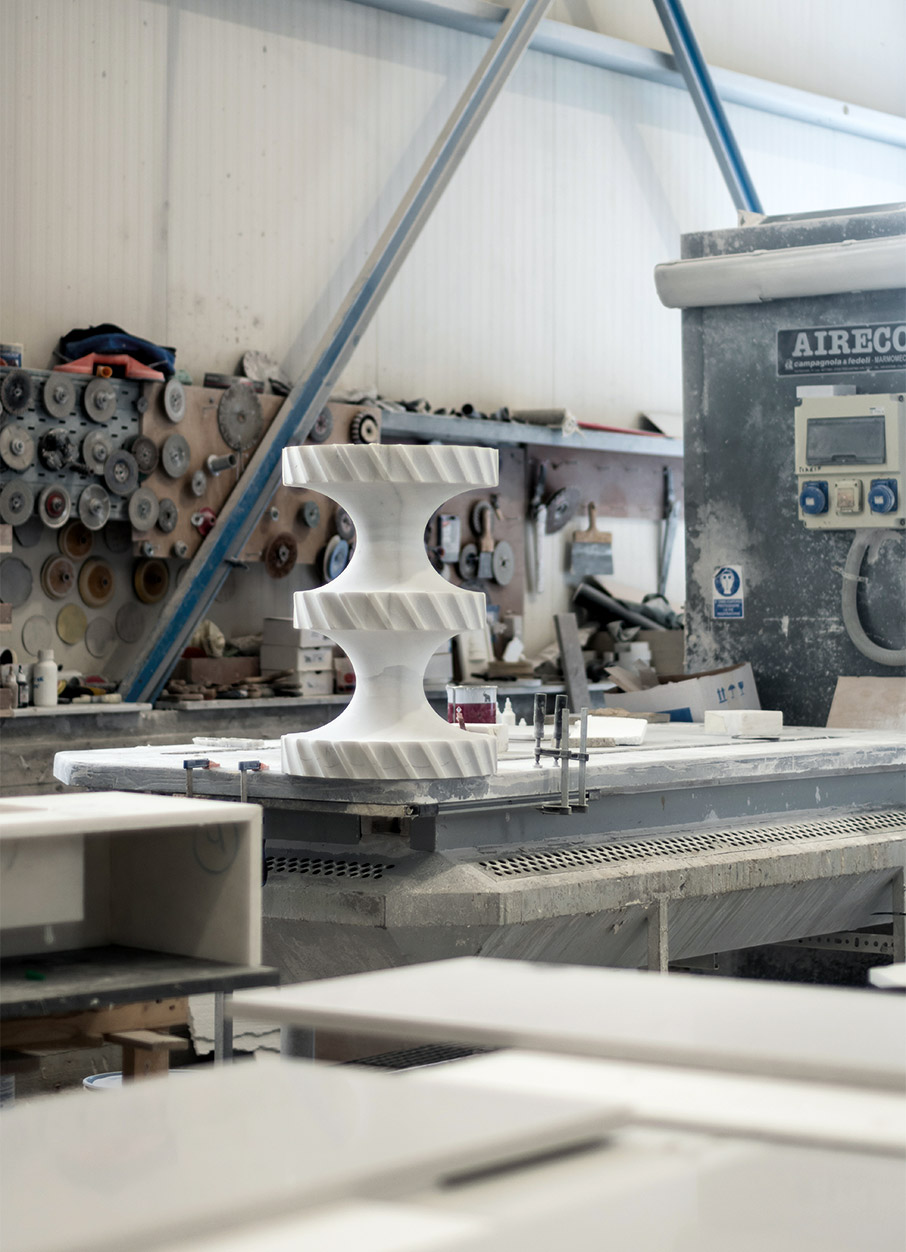 Ιντια Μαχντάβι: Από το χρώμα στην Achromia-2