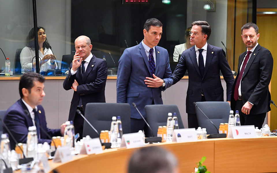 προς-έκτακτη-σύνοδο-κορυφής-τον-ιούλι-561924214