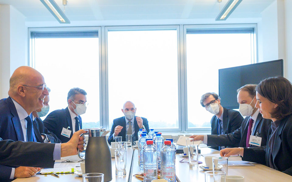 δένδιας-μπέρμποκ-ανατ-μεσόγειος-κα-561917920