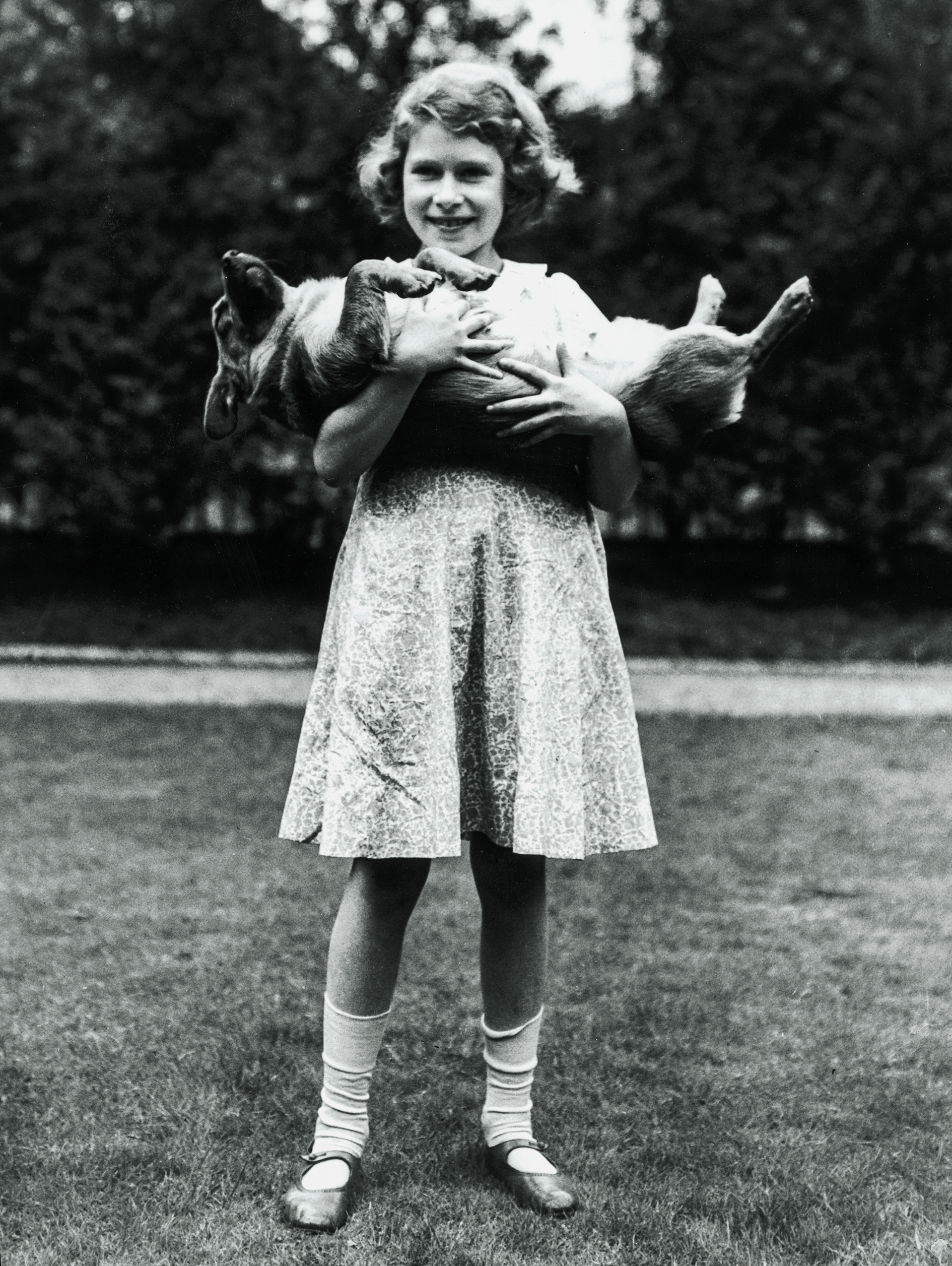 Η μυστική ζωή της Ελισάβετ και το ιδιαίτερο σύμπαν της βασιλικής οικογένειας-2