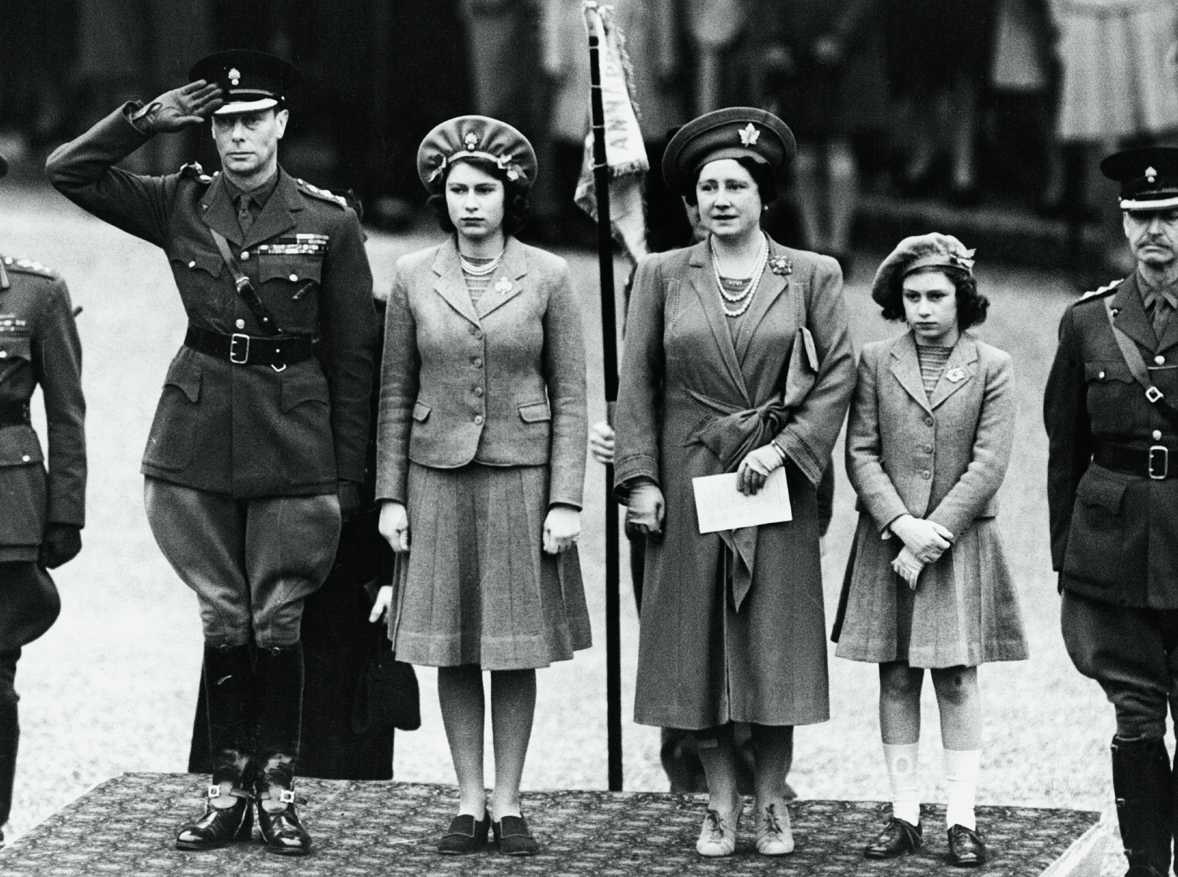 Η μυστική ζωή της Ελισάβετ και το ιδιαίτερο σύμπαν της βασιλικής οικογένειας-7