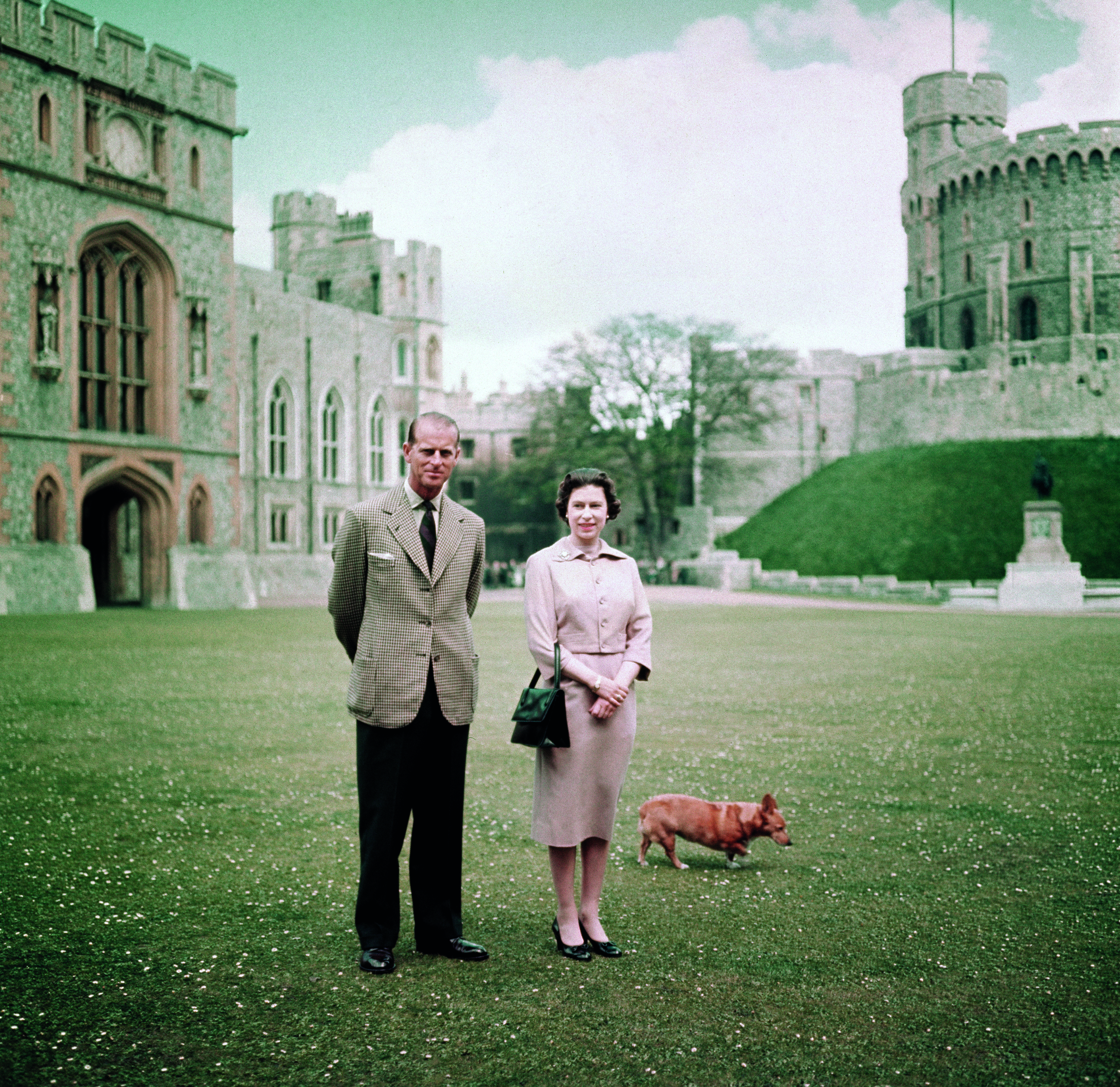 Η μυστική ζωή της Ελισάβετ και το ιδιαίτερο σύμπαν της βασιλικής οικογένειας-1