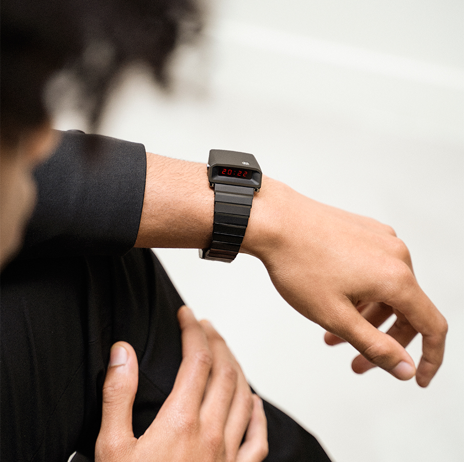 Τρία ρολόγια εμπνευσμένα από τον κόσμο της επιστημονικής φαντασίας-5