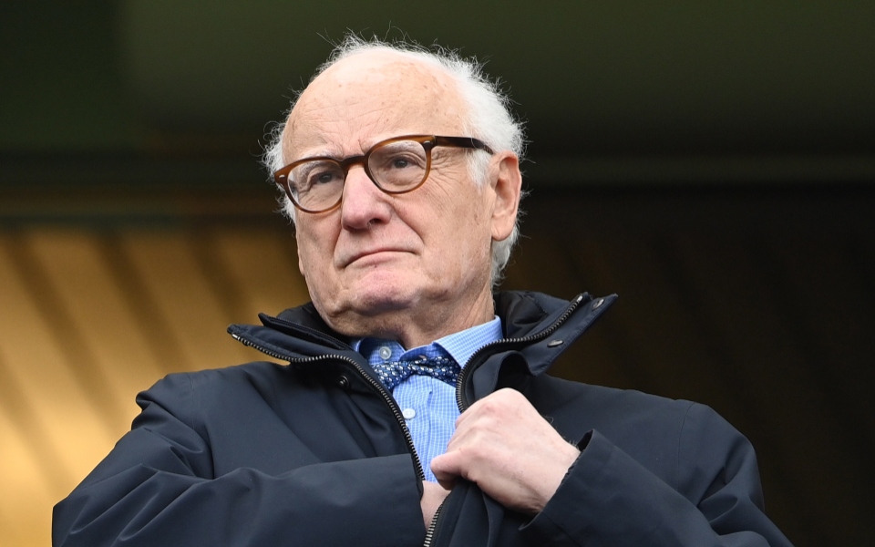 τσέλσι-τέλος-από-την-προεδρία-ο-μπρους-561917692