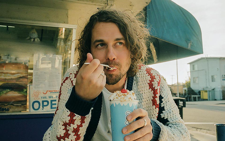 η-ροκ-μελαγχολία-του-κέβιν-μόρμπι-561890041