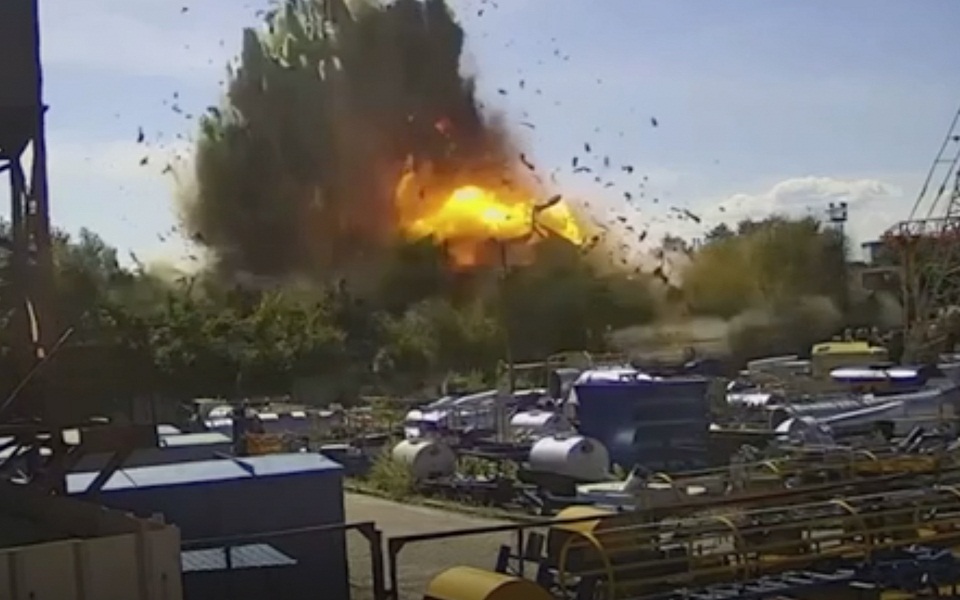 ουκρανία-βίντεο-δείχνει-πώς-ο-πύραυλο-561934306