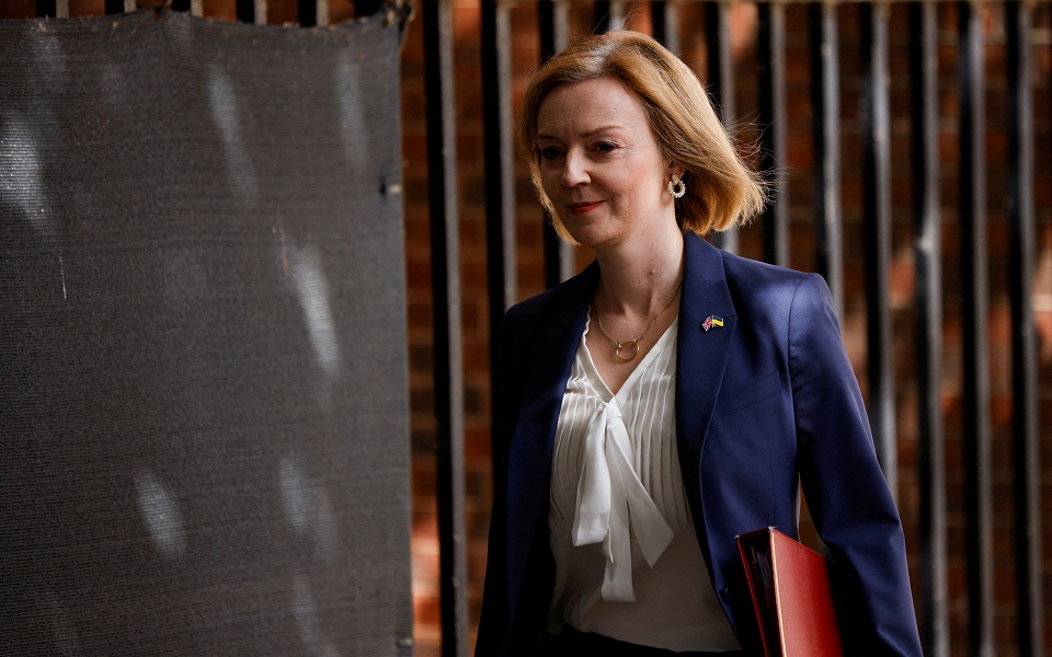 βρετανή-υπεξ-το-νατο-να-αγνοήσει-τη-ρητ-561934429