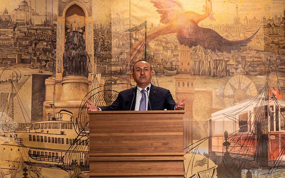 τσαβούσογλου-αποχώρησε-από-το-πάνελ-τ-561913972