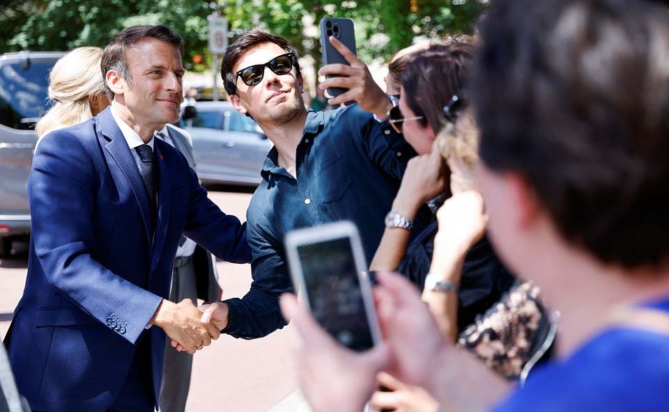 γαλλία-επί-ξυρού-ακμής-η-πλειοψηφία-μα-561907111