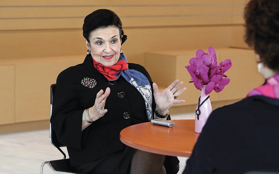 πέθανε-η-μαρίνα-λαμπράκη-πλάκα-561907162